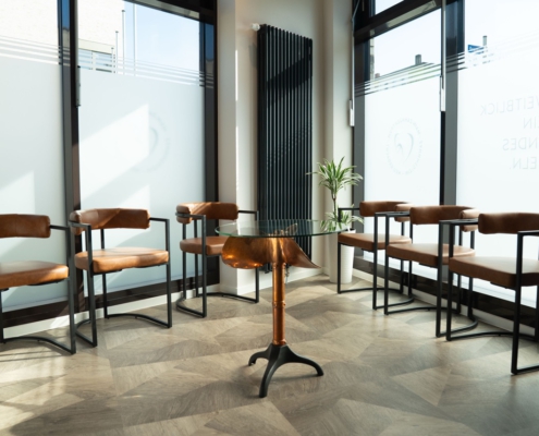 Praxis Warteraum – Main Zahnzentrum in Offenbach